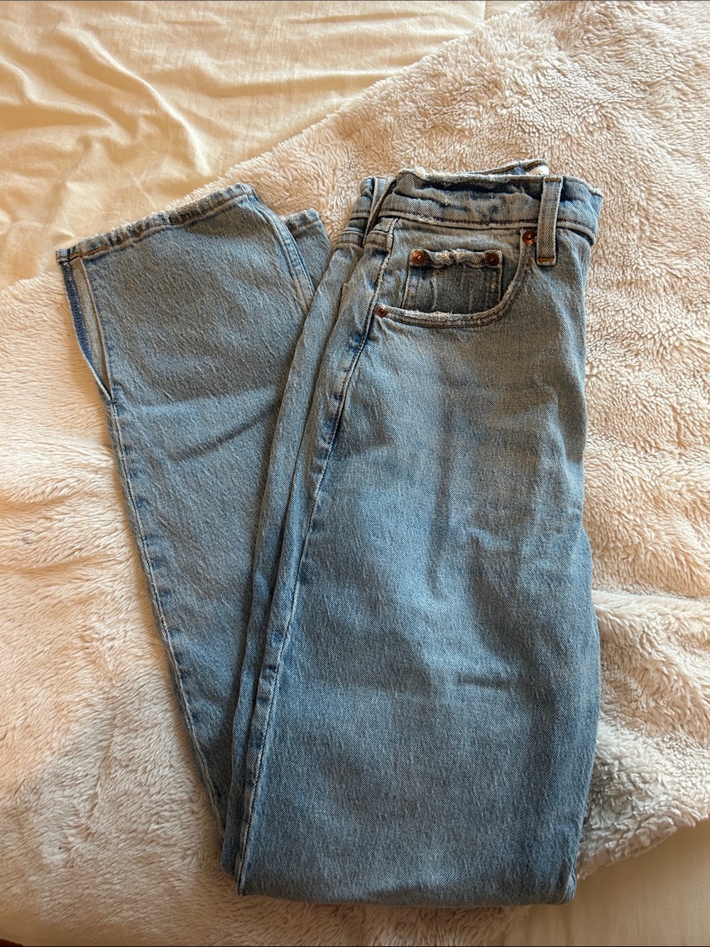 Abercrombie & Fitch Women's Straight-Leg Light Blue Jeans